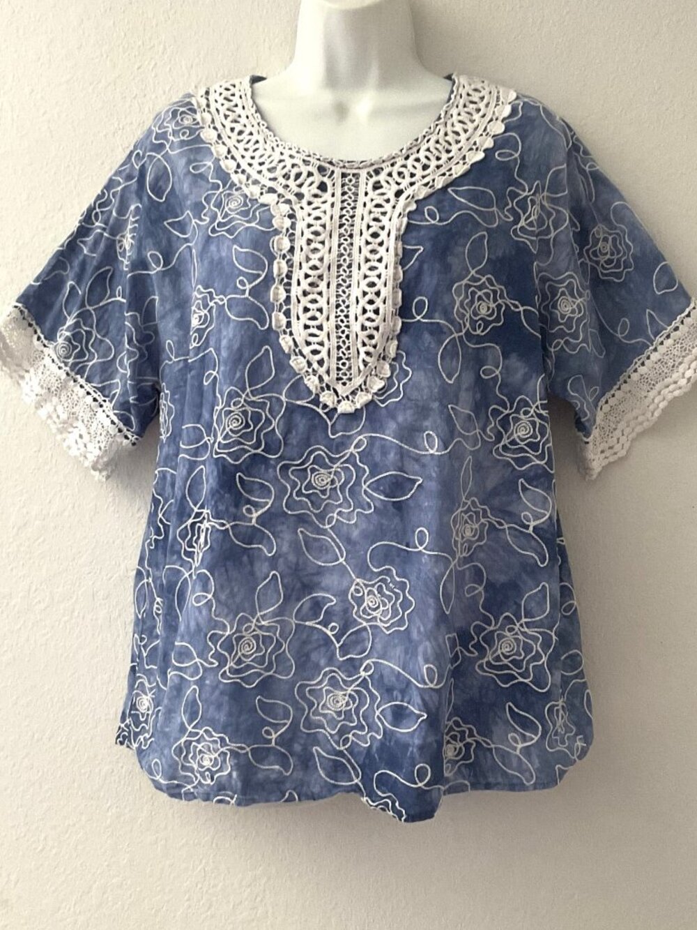 LAUREN MICHELLE COTTON BOHO TIE DYE DISTRESSED EMBROIDERED CROCHET TOP LARGE